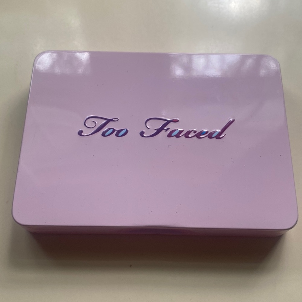Too faced palette